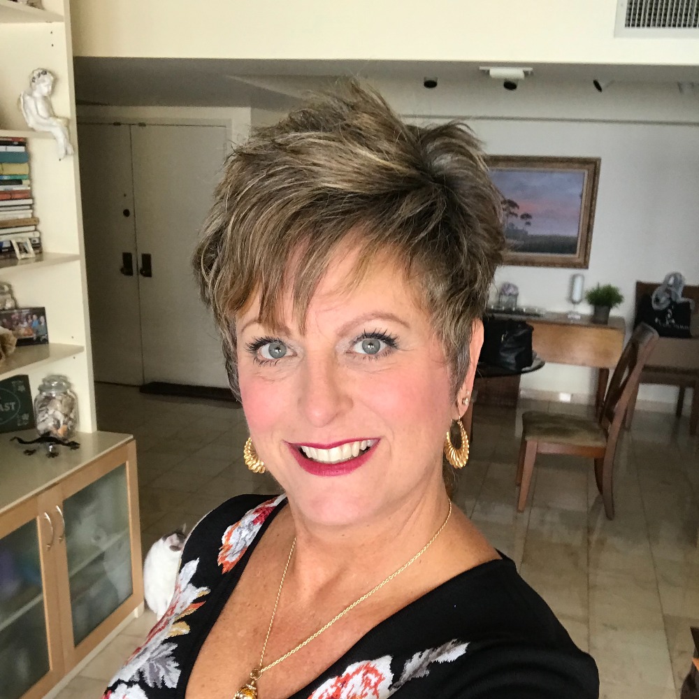 Meet your Posher, Lisa